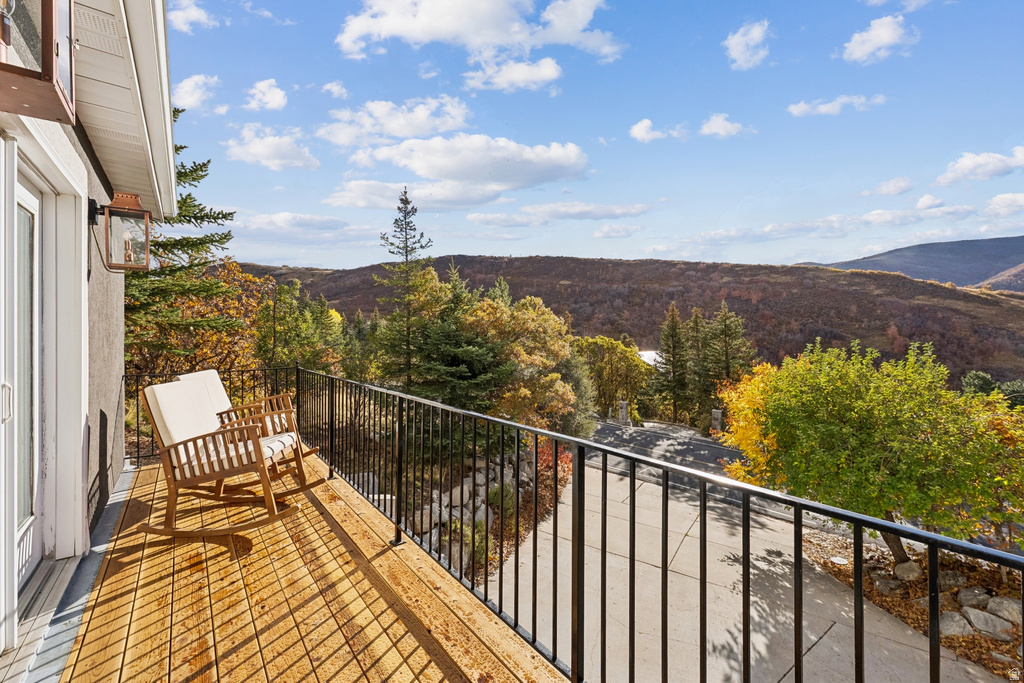 5475 E PIONEER FORK ROAD RD Salt Lake City, UT 84108