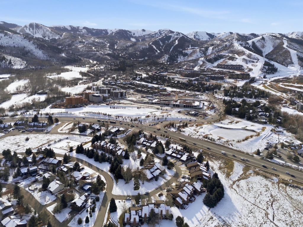 1679 VILLAGE ROUND DR Park City, UT 84098