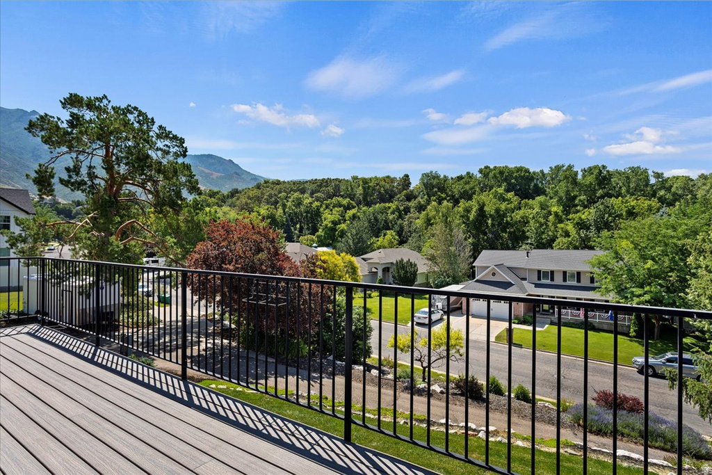 2391 KAYS CREEK DR Layton, UT 84040