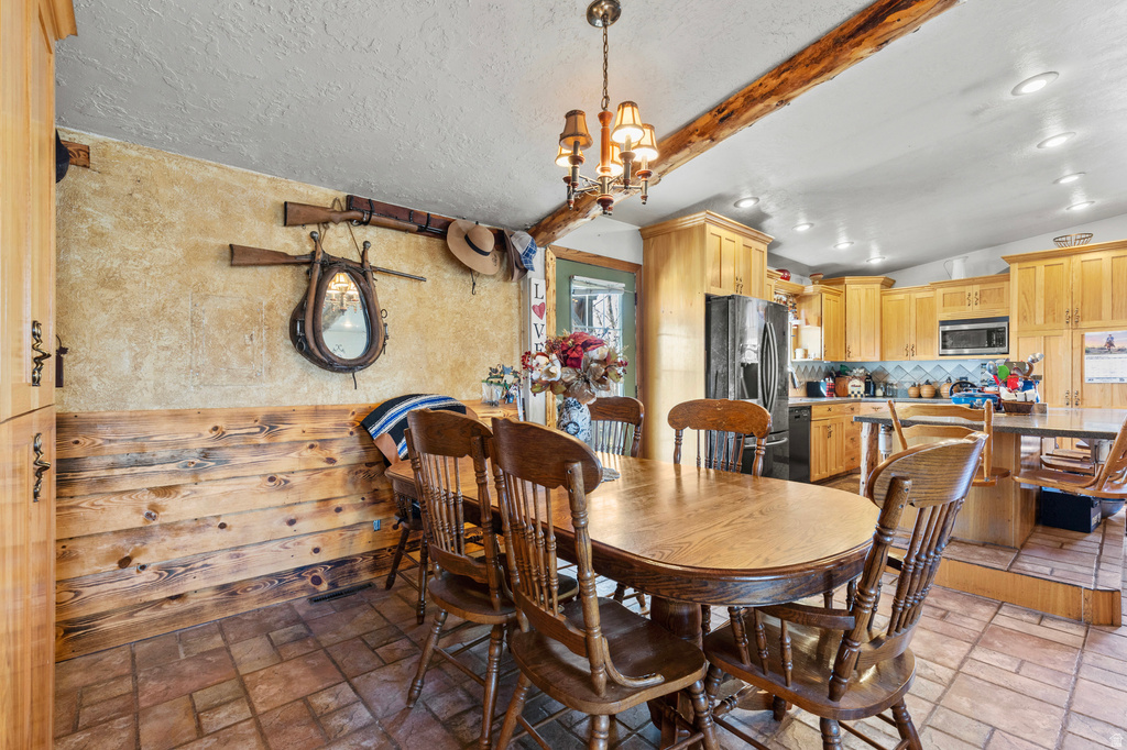 1730 N 2400 W Malad City, ID 83252