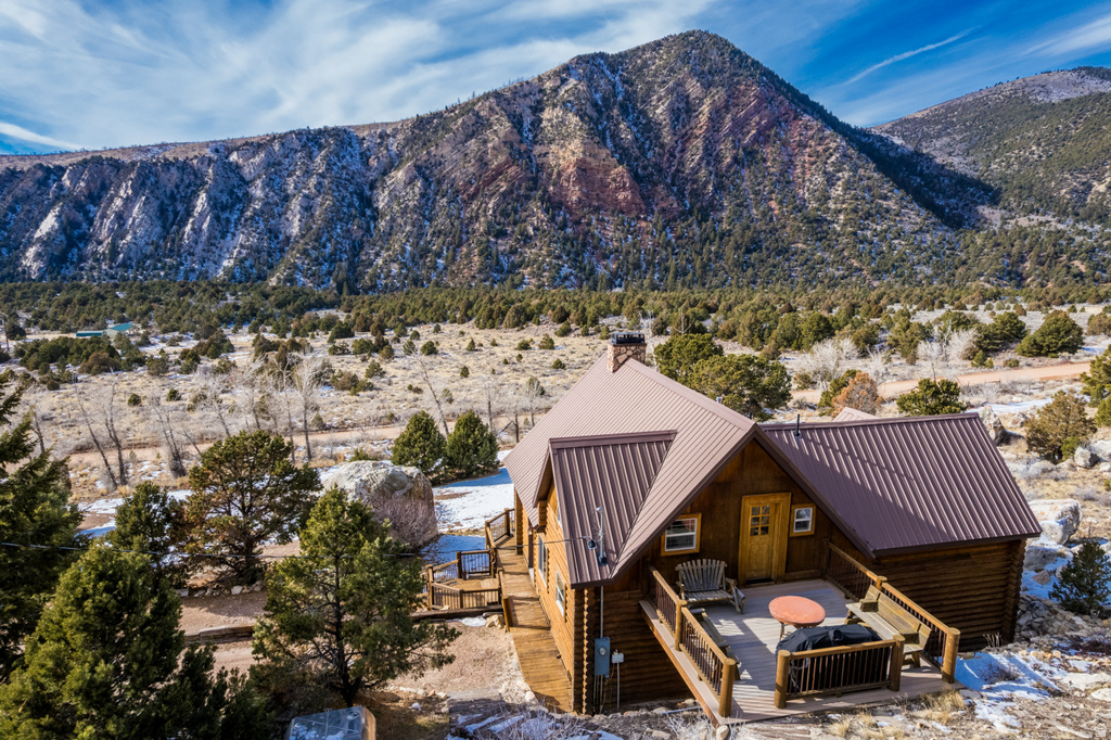 18906 N CANYON RD RIV Whiterocks, UT 84085