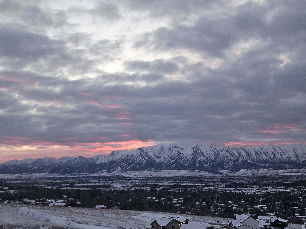 810 E SPRING PKWY Providence, UT 84332