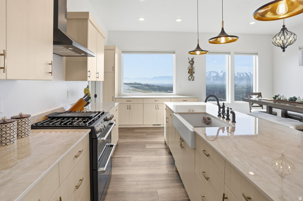 810 E SPRING PKWY Providence, UT 84332