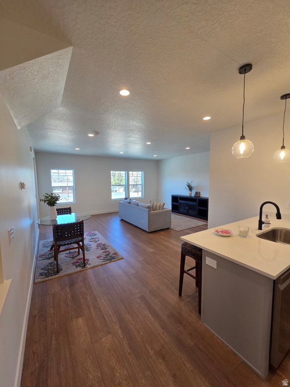 7633 S WOODTRAIL WAY Sandy, UT 84047