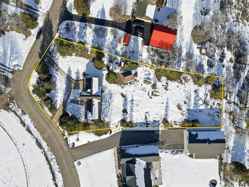 6124 N 2250 E Liberty, UT 84310