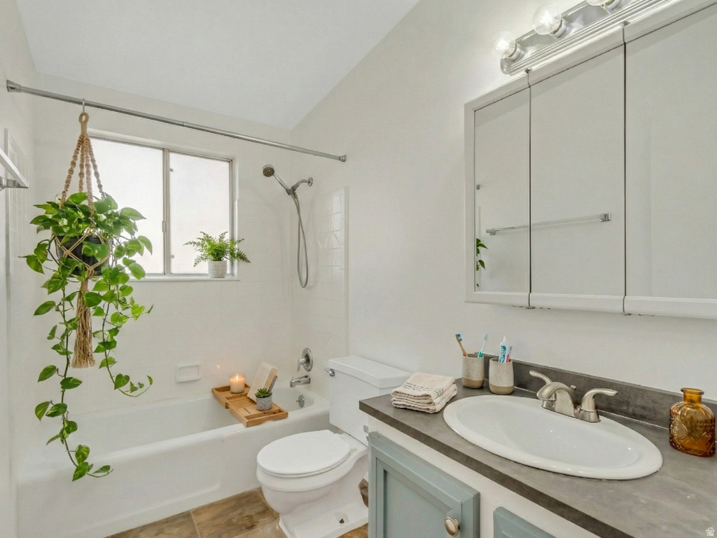 222 W CENTER ST Midvale, UT 84047