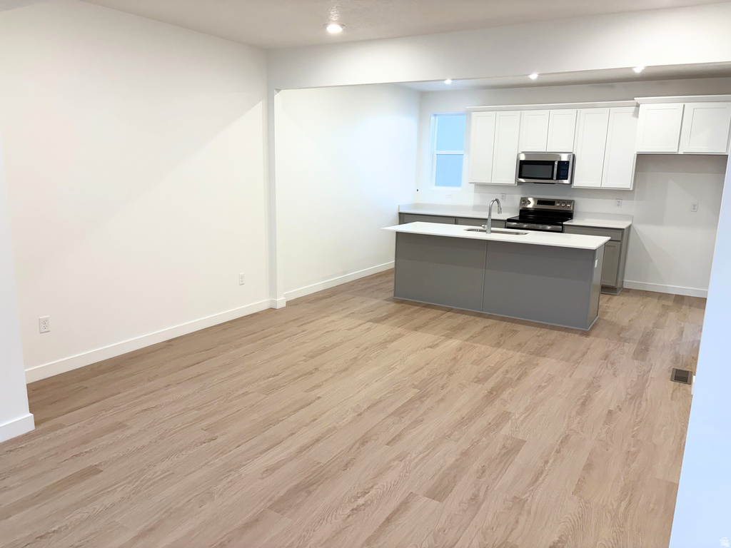 873 S MATHILDA DR #247 Saratoga Springs, UT 84045