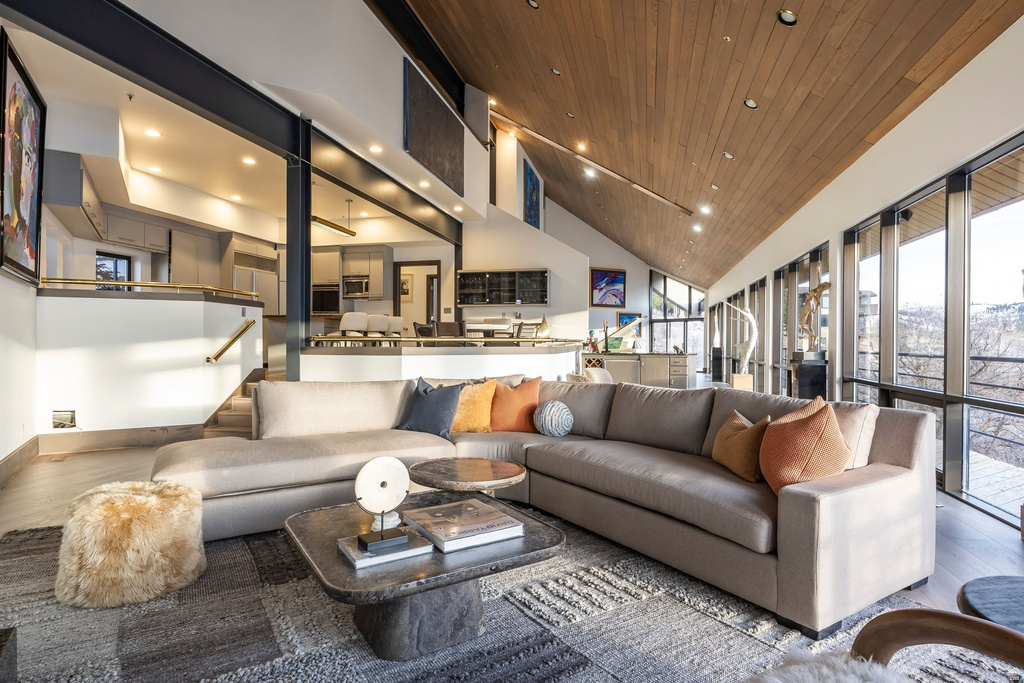 1360 GOLDEN WAY #92 Park City, UT 84060