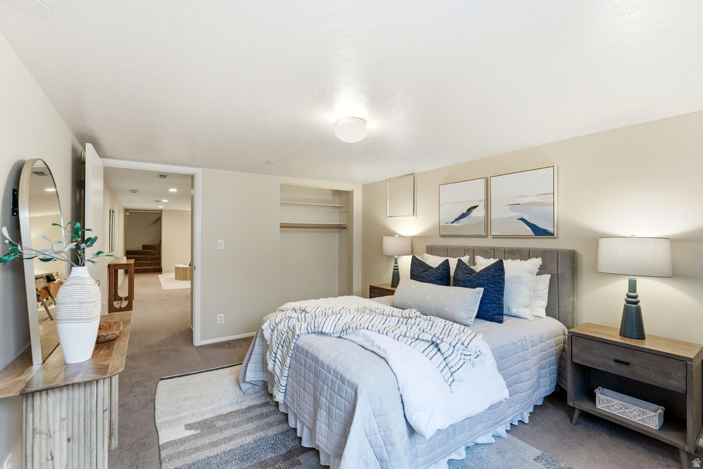 2370 E LYNWOOD DR Salt Lake City, UT 84109