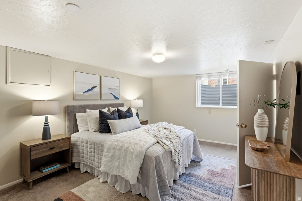 2370 E LYNWOOD DR Salt Lake City, UT 84109