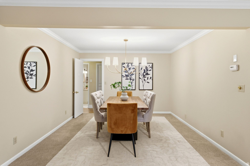 2370 E LYNWOOD DR Salt Lake City, UT 84109