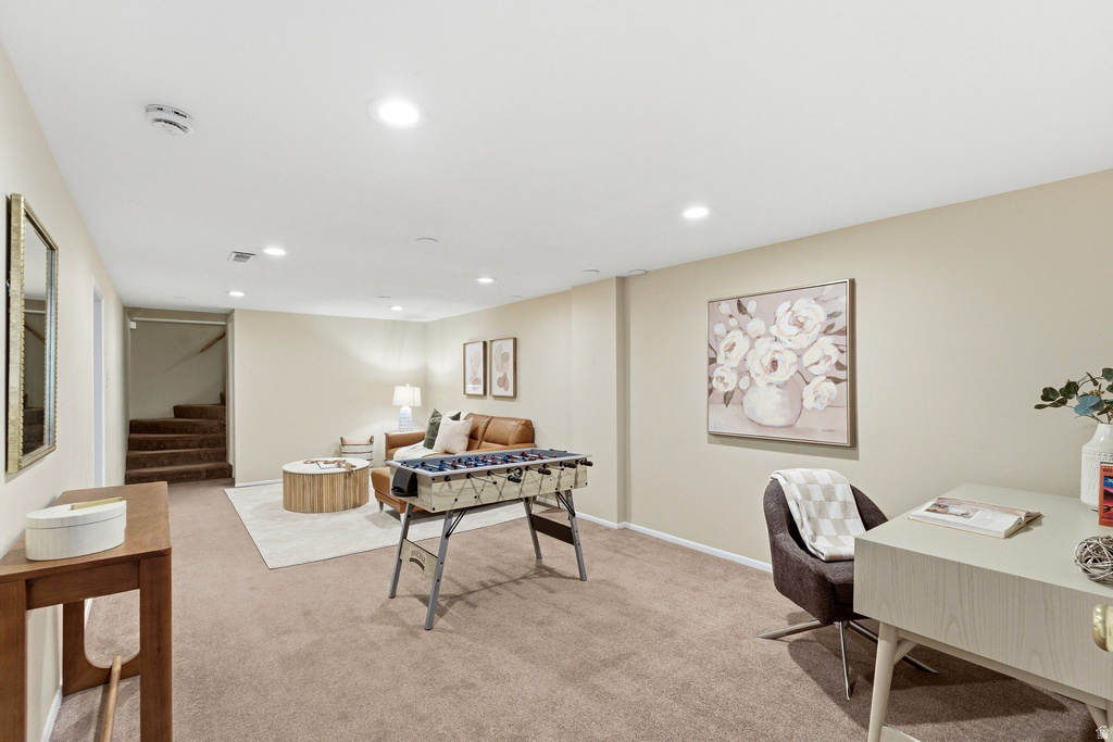 2370 E LYNWOOD DR Salt Lake City, UT 84109