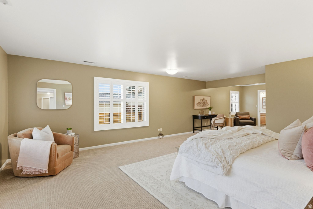 2370 E LYNWOOD DR Salt Lake City, UT 84109