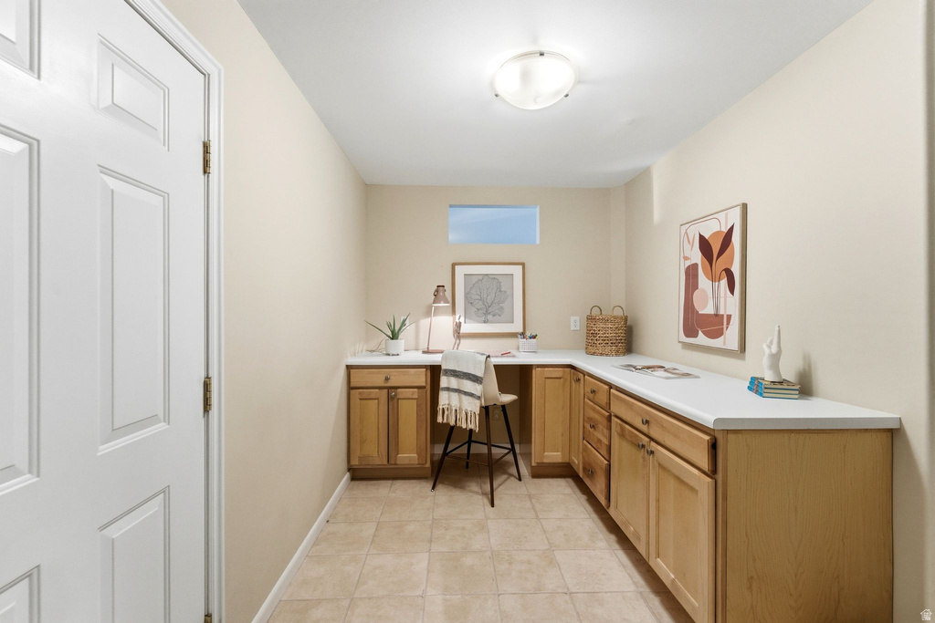 2370 E LYNWOOD DR Salt Lake City, UT 84109