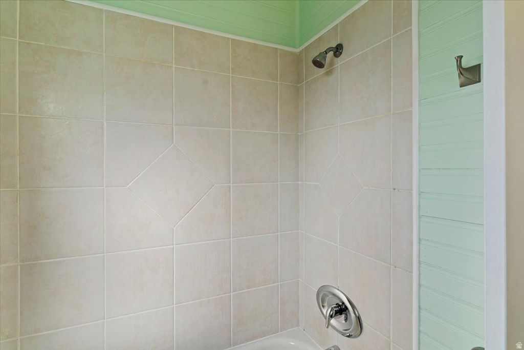 9 COLONIAL Layton, UT 84041