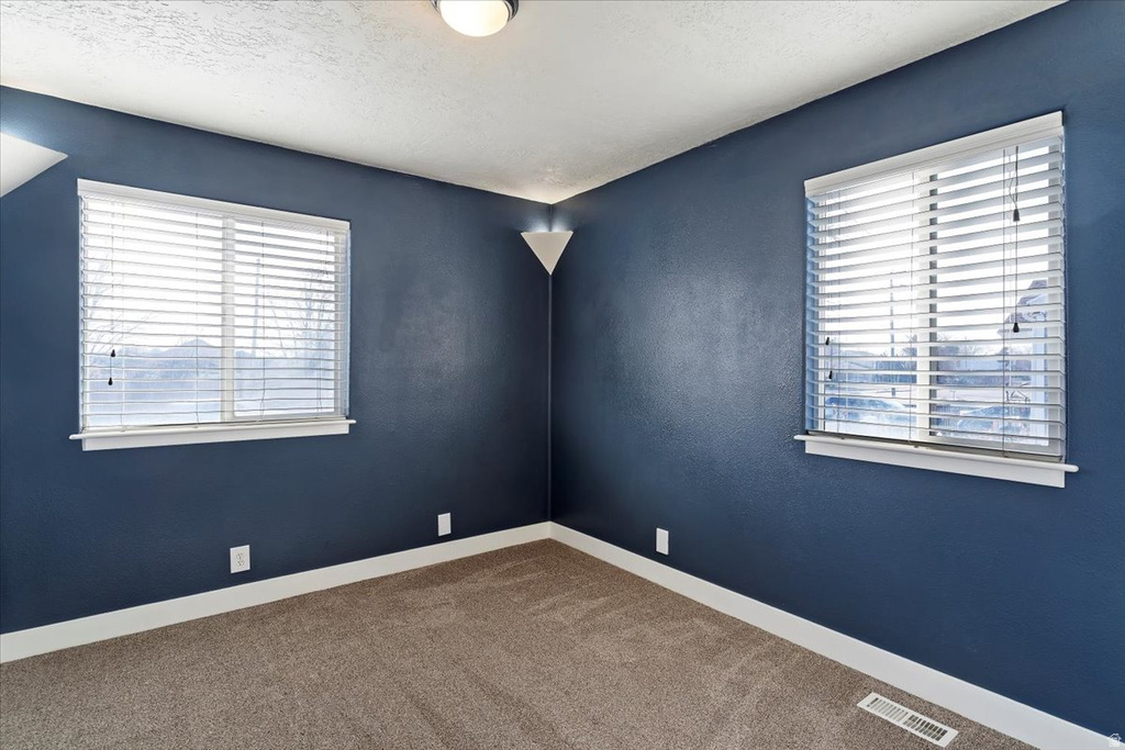 9 COLONIAL Layton, UT 84041