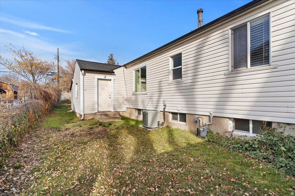 9 COLONIAL Layton, UT 84041