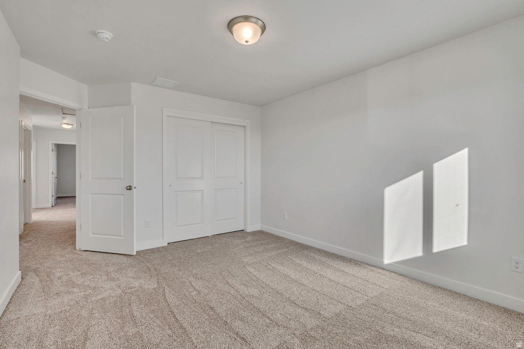 6888 S SURVEY PEAK LN #301 West Jordan, UT 84081