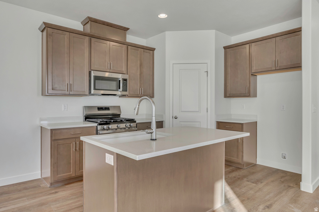 6888 S SURVEY PEAK LN #301 West Jordan, UT 84081