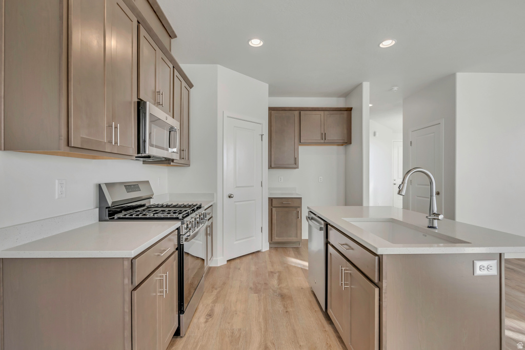 6888 S SURVEY PEAK LN #301 West Jordan, UT 84081