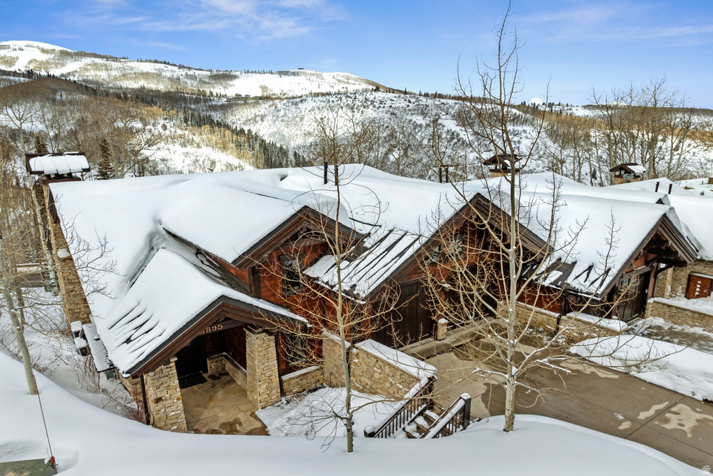 8895 EMPIRE CLUB DR Park City, UT 84060