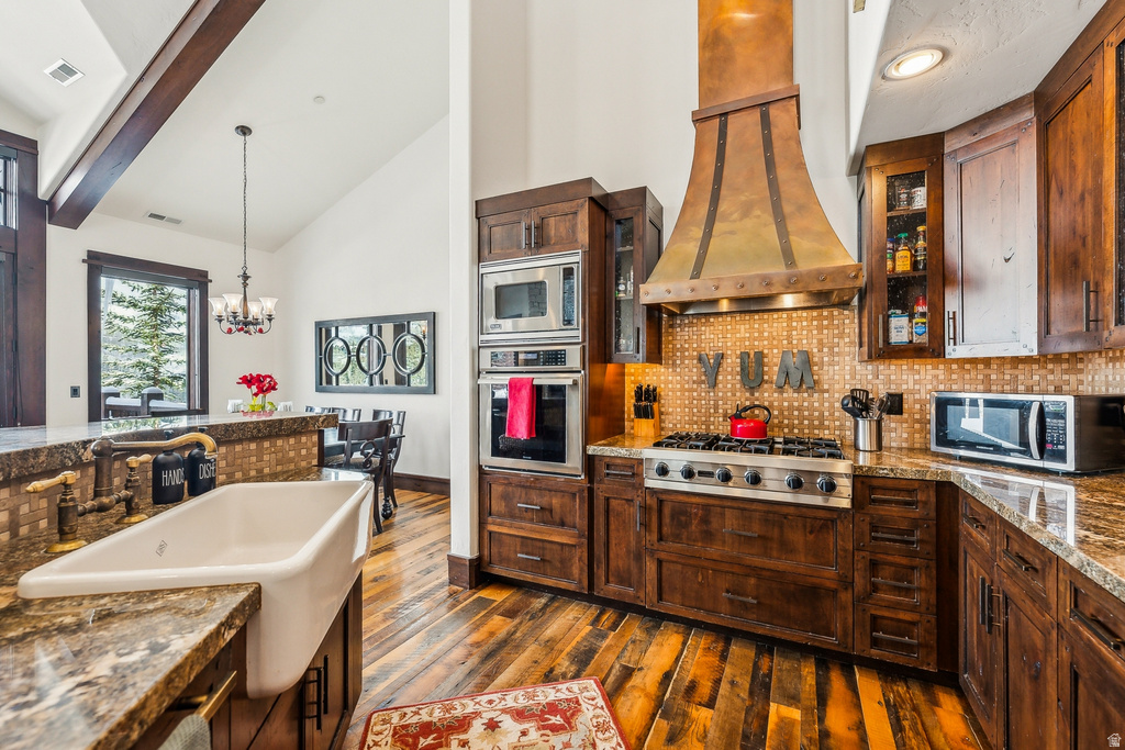 8895 EMPIRE CLUB DR Park City, UT 84060