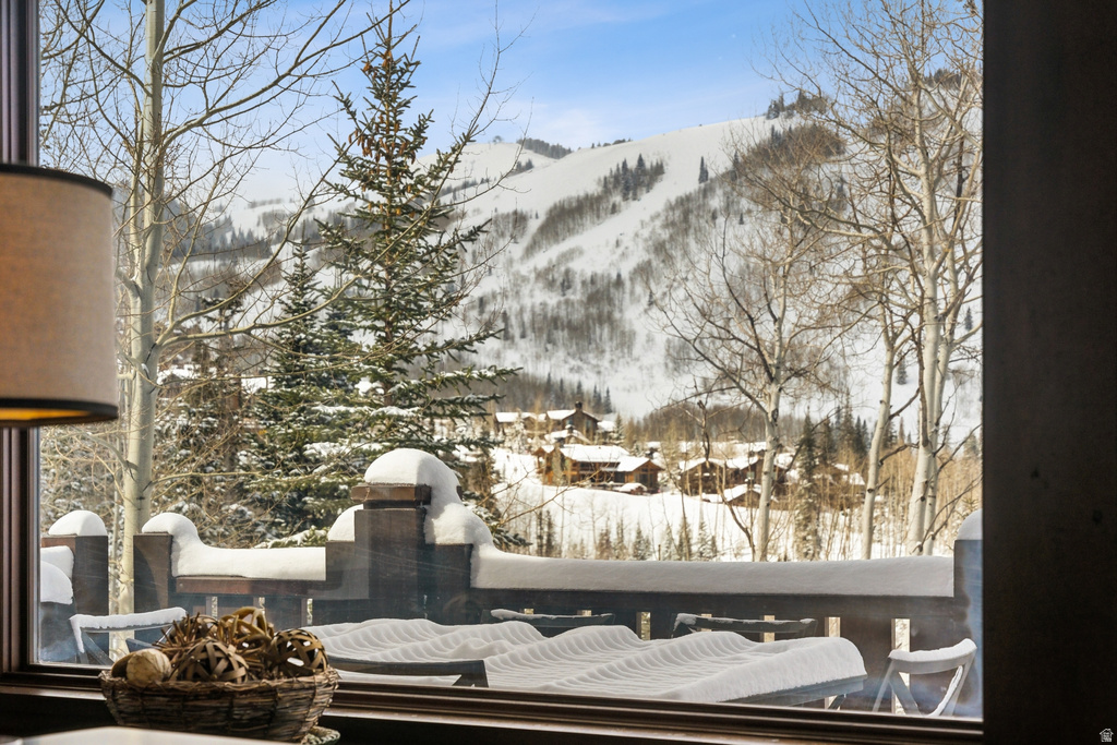 8895 EMPIRE CLUB DR Park City, UT 84060