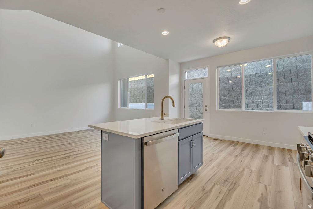 6880 S SURVEY PEAK LANE #303 West Jordan, UT 84081