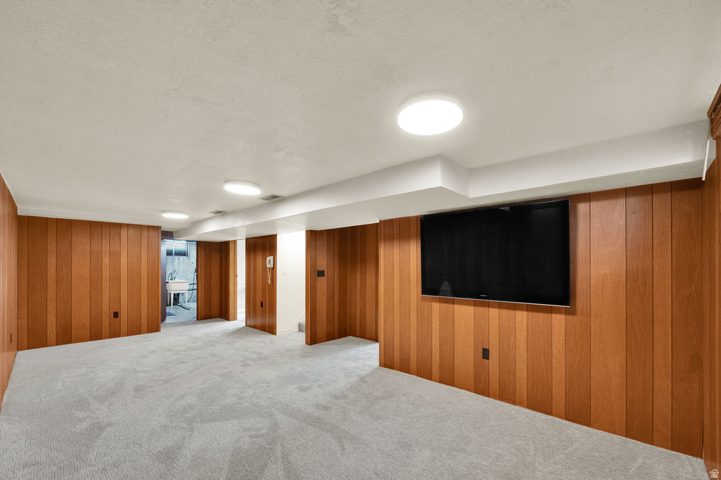 1664 HILLCREST AVE Salt Lake City, UT 84106