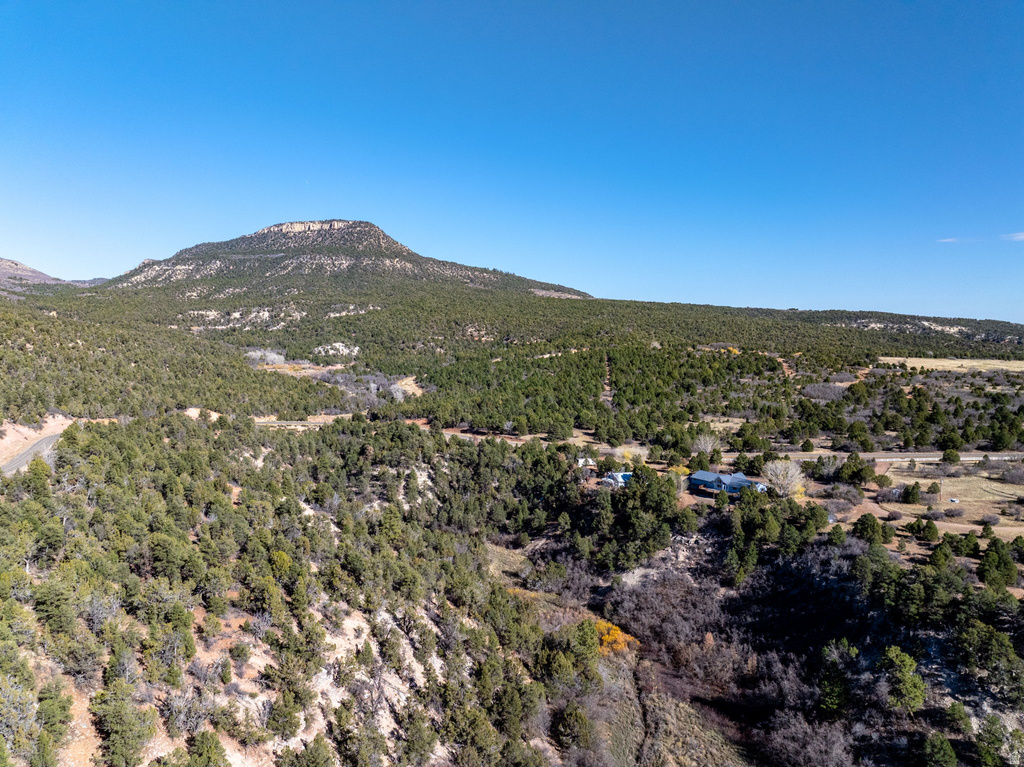 6 S NORTH FORK RD Orderville, UT 84758