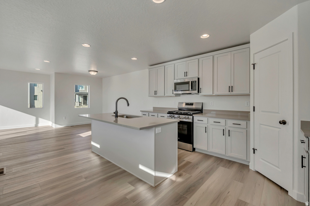 6856 S MOUNT BERRY RD #415 West Jordan, UT 84081