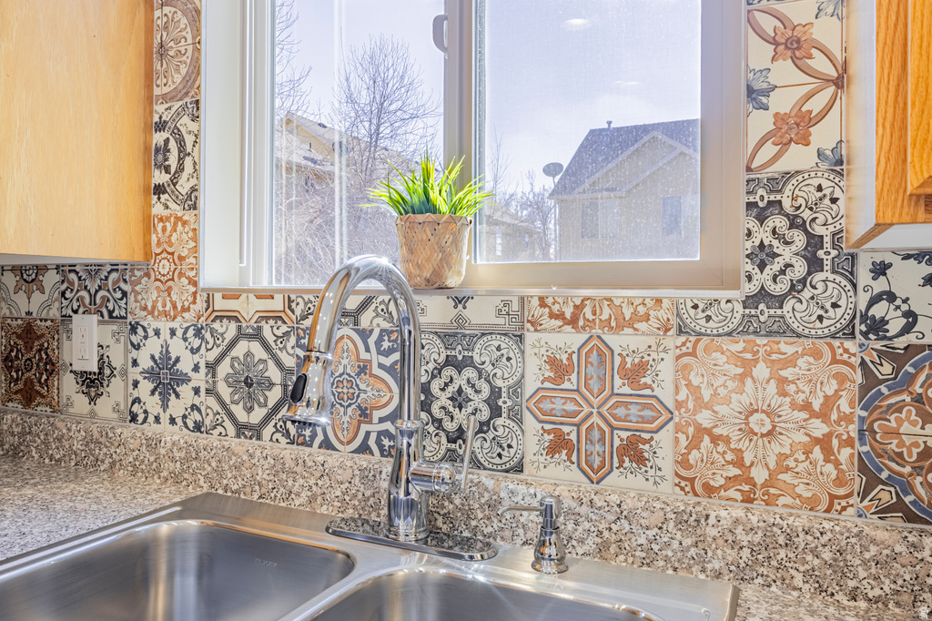 72 E 7320 S Midvale, UT 84047