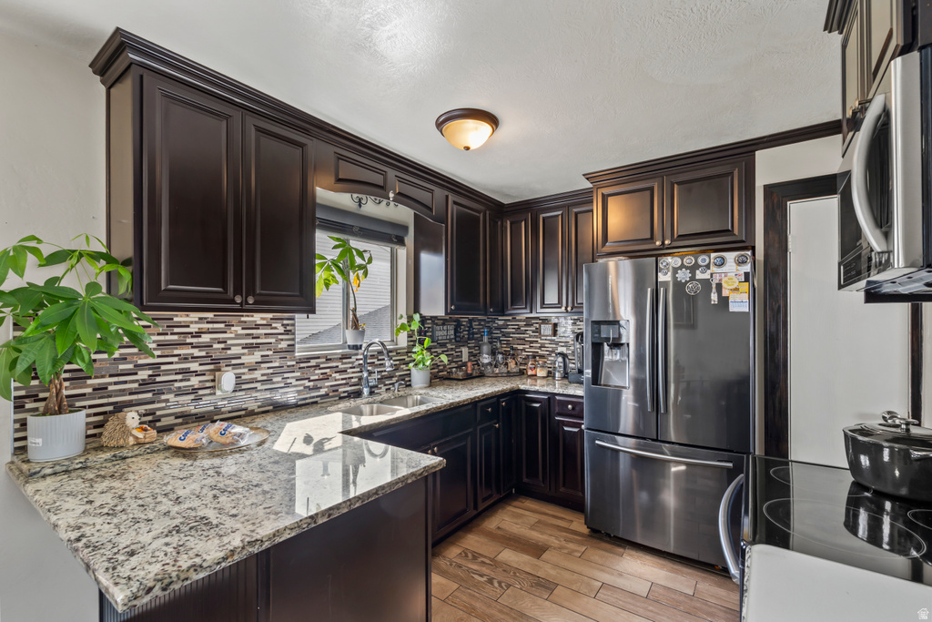 4733 W ROUNDTABLE RD West Valley City, UT 84120