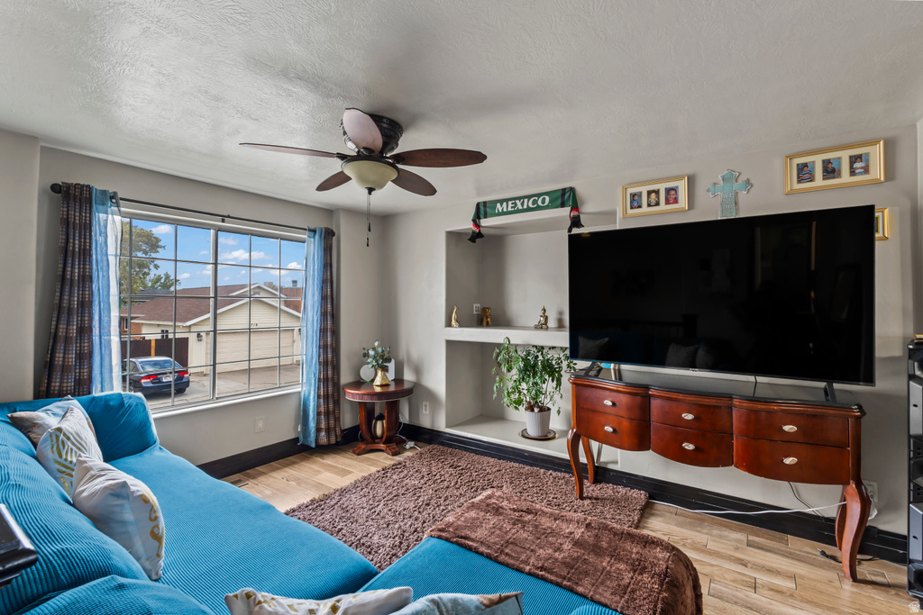 4733 W ROUNDTABLE RD West Valley City, UT 84120