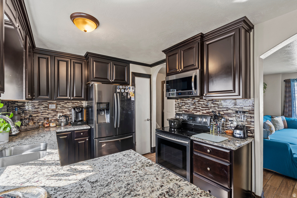 4733 W ROUNDTABLE RD West Valley City, UT 84120