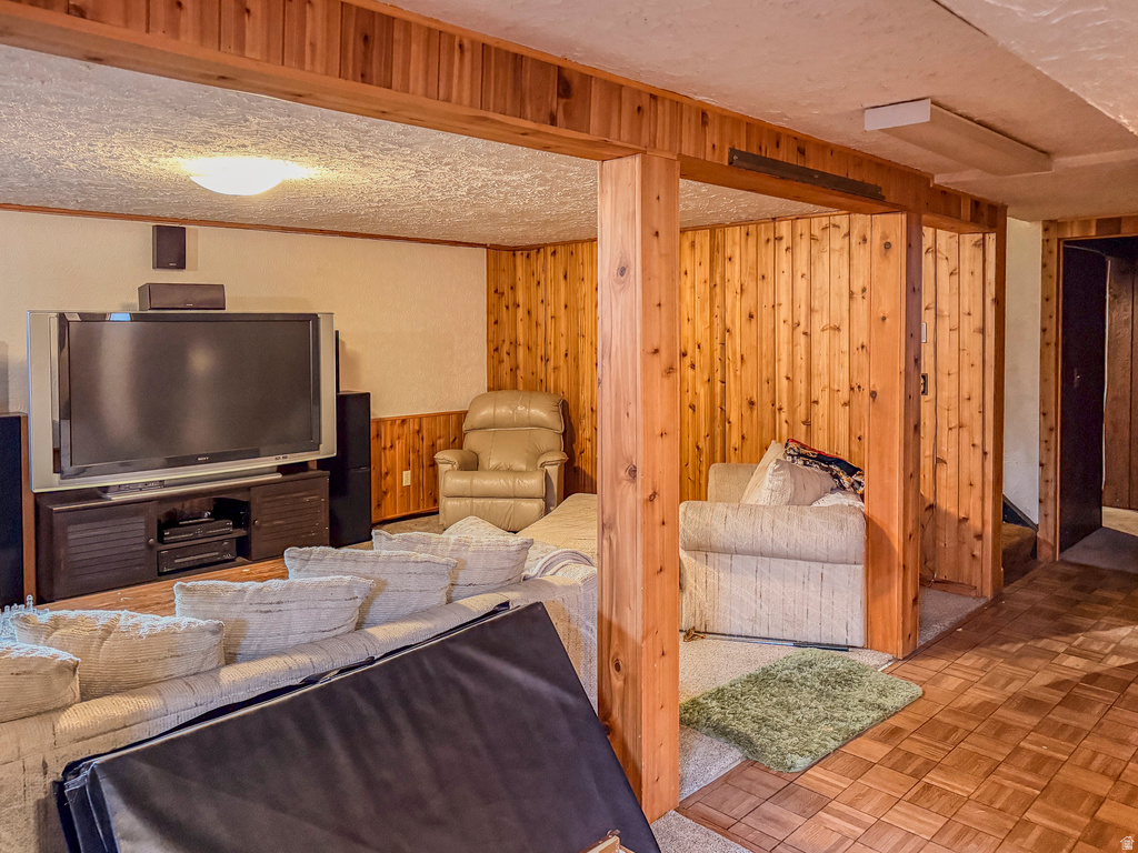 5142 S 300 E Washington Terrace, UT 84405