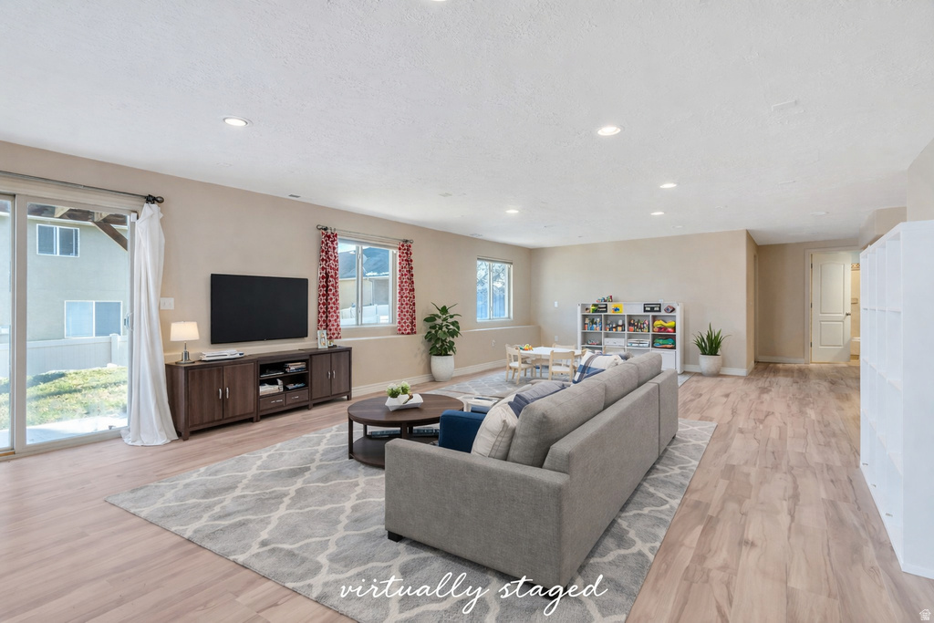 6928 N MOHAWK DR Eagle Mountain, UT 84005