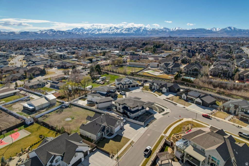 10676 S URBAN RIDGE CV South Jordan, UT 84095