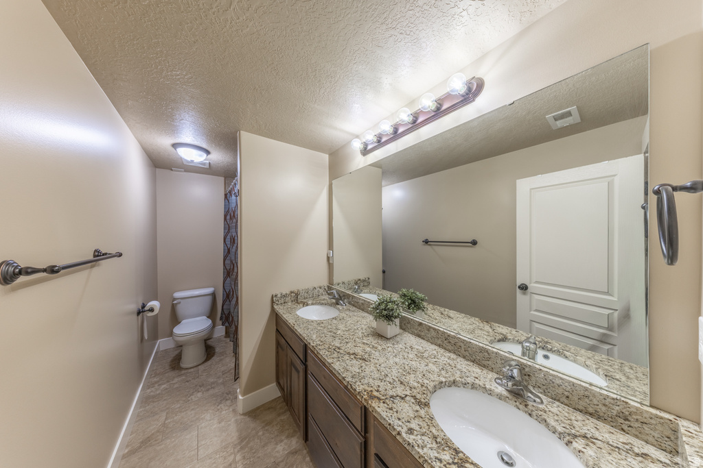 2529 N 1000 E Layton, UT 84041