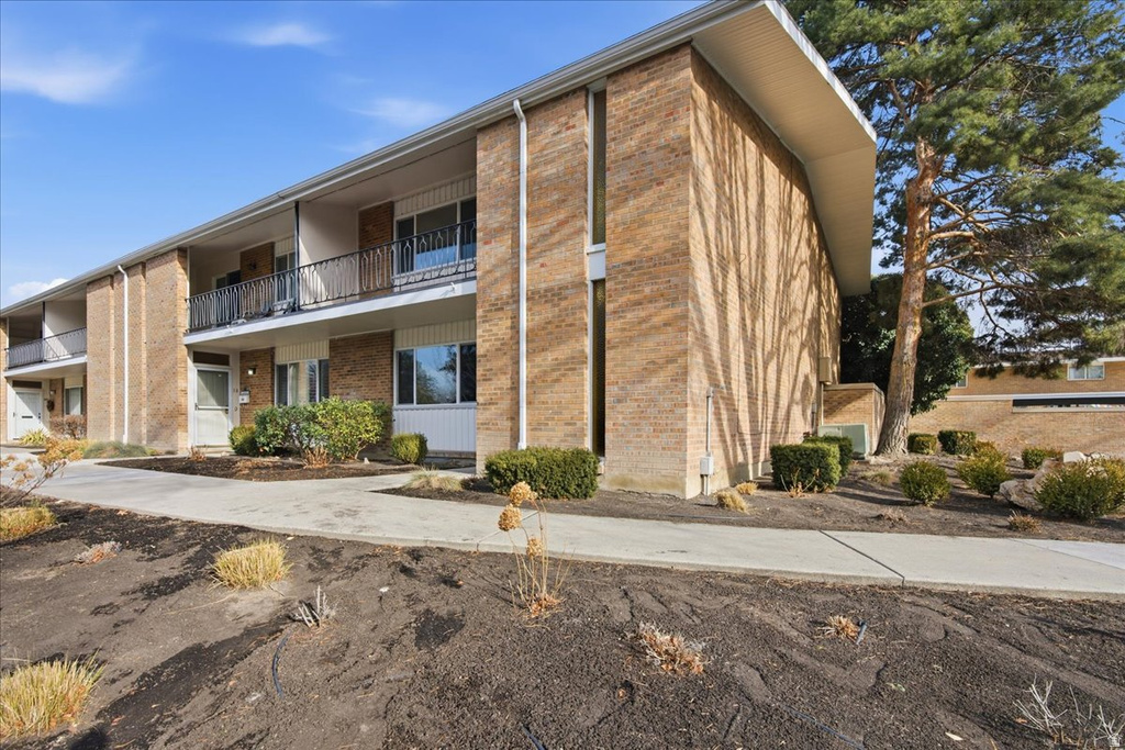 725 E THREE FOUNTAINS CIR #57 Murray, UT 84107