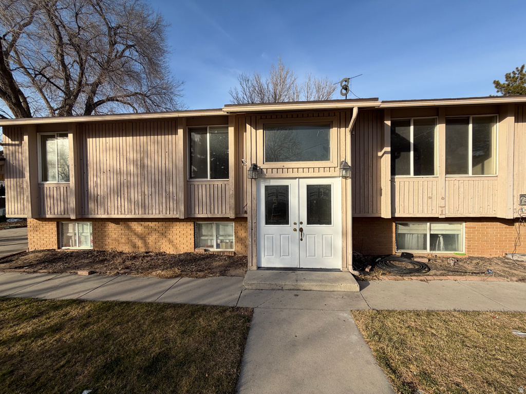 6289 S 2200 W Taylorsville, UT 84129