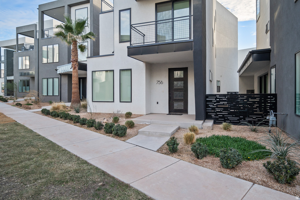 756 W SAPPHIRE LN St George, UT 84790