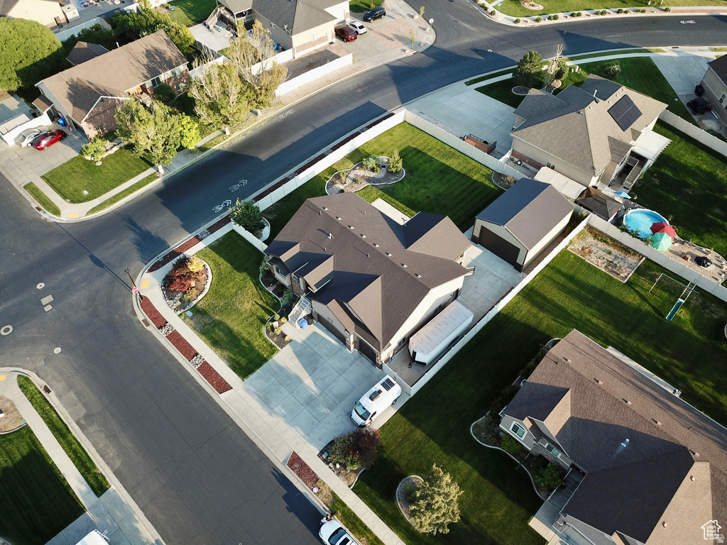 2581 W 2825 N Farr West, UT 84404