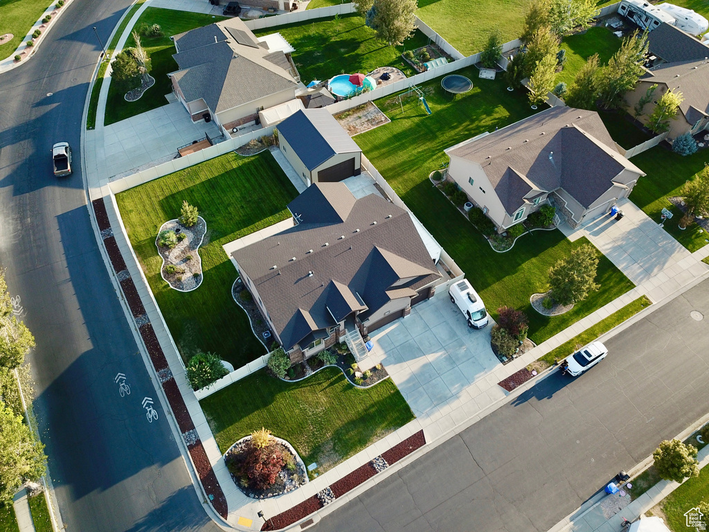 2581 W 2825 N Farr West, UT 84404