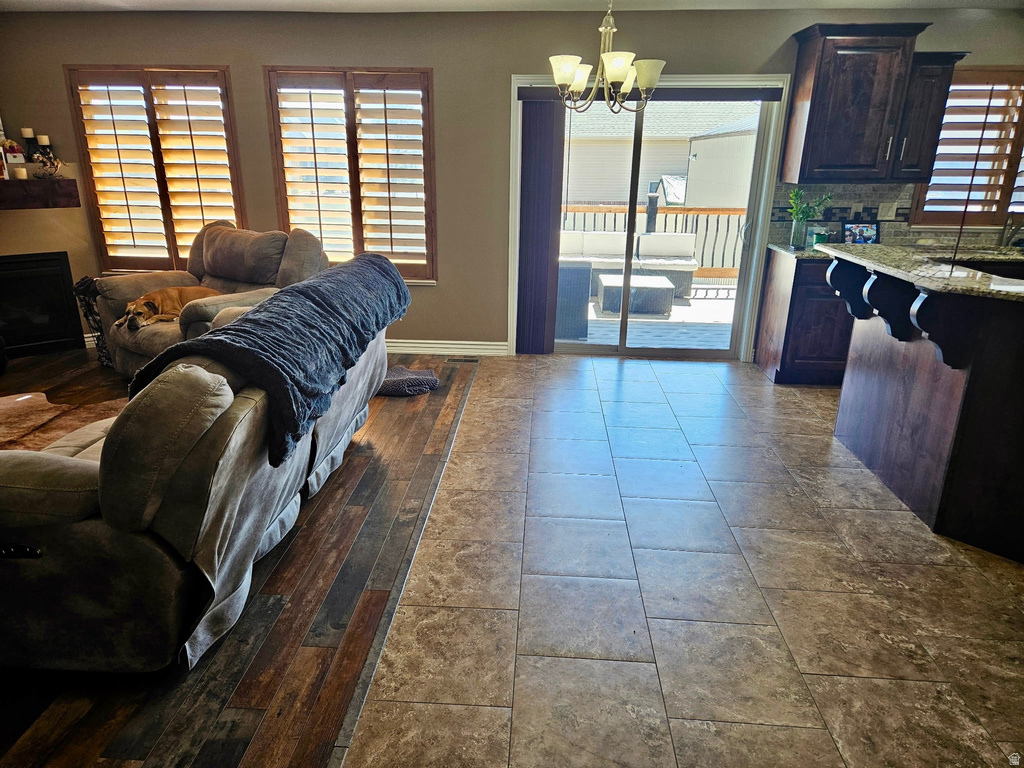 2581 W 2825 N Farr West, UT 84404