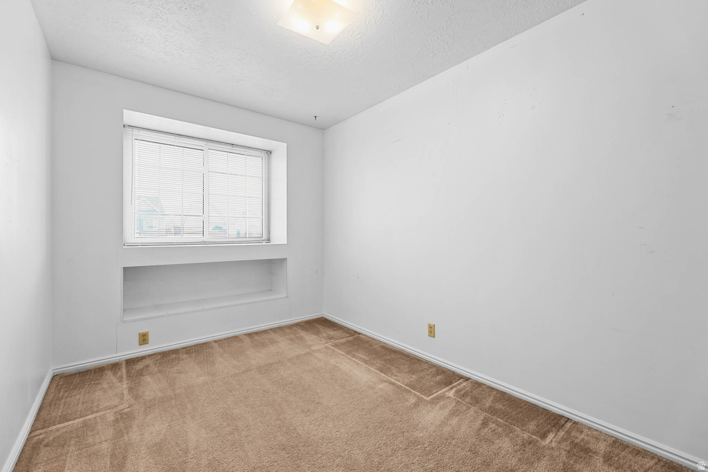 9156 S RIVER RIDGE DR West Jordan, UT 84088