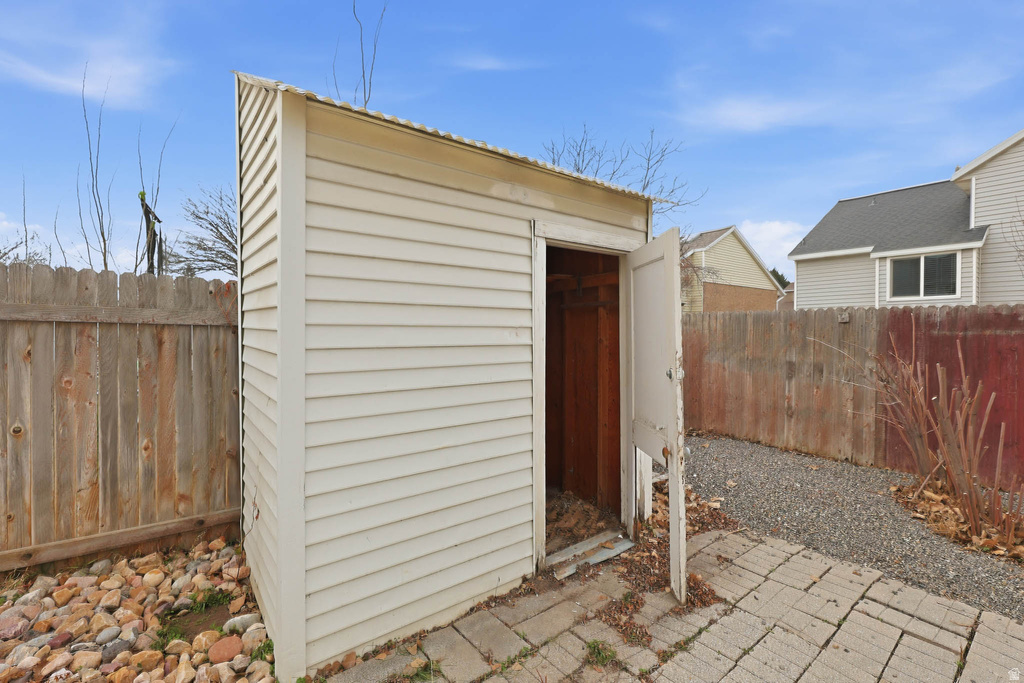 9156 S RIVER RIDGE DR West Jordan, UT 84088