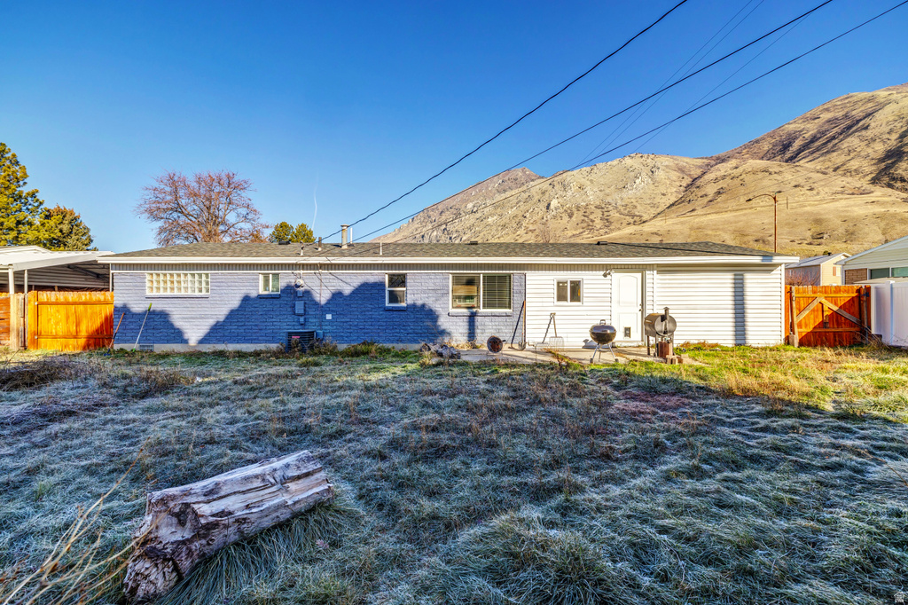 998 E 40 N Springville, UT 84663