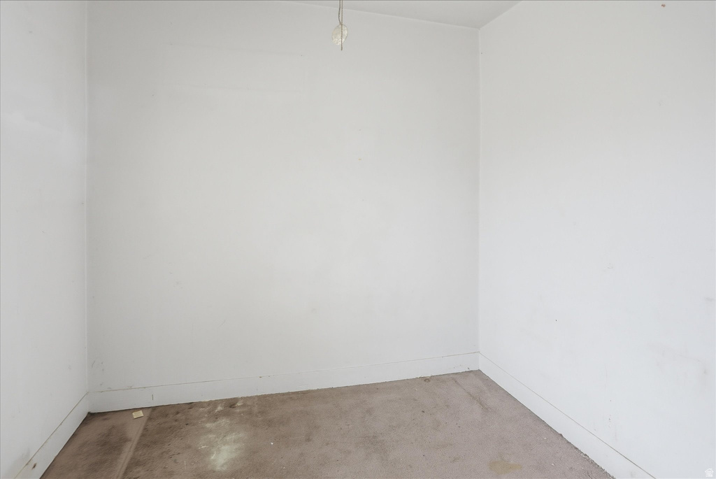 2665 S 8550 W Magna, UT 84044