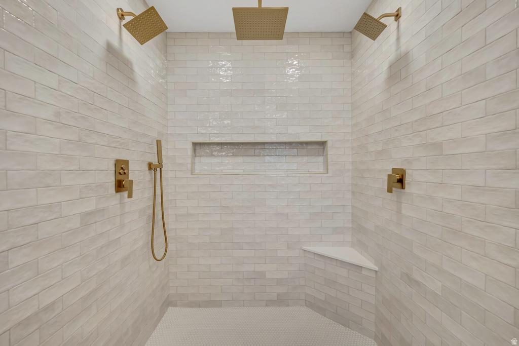 10158 S BUTTERCUP DR Sandy, UT 84092